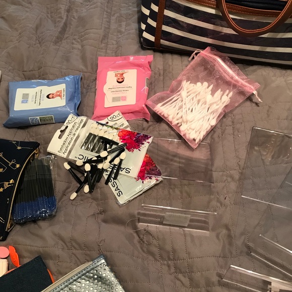 Makeup Distributor Bag - Picture 5 of 6